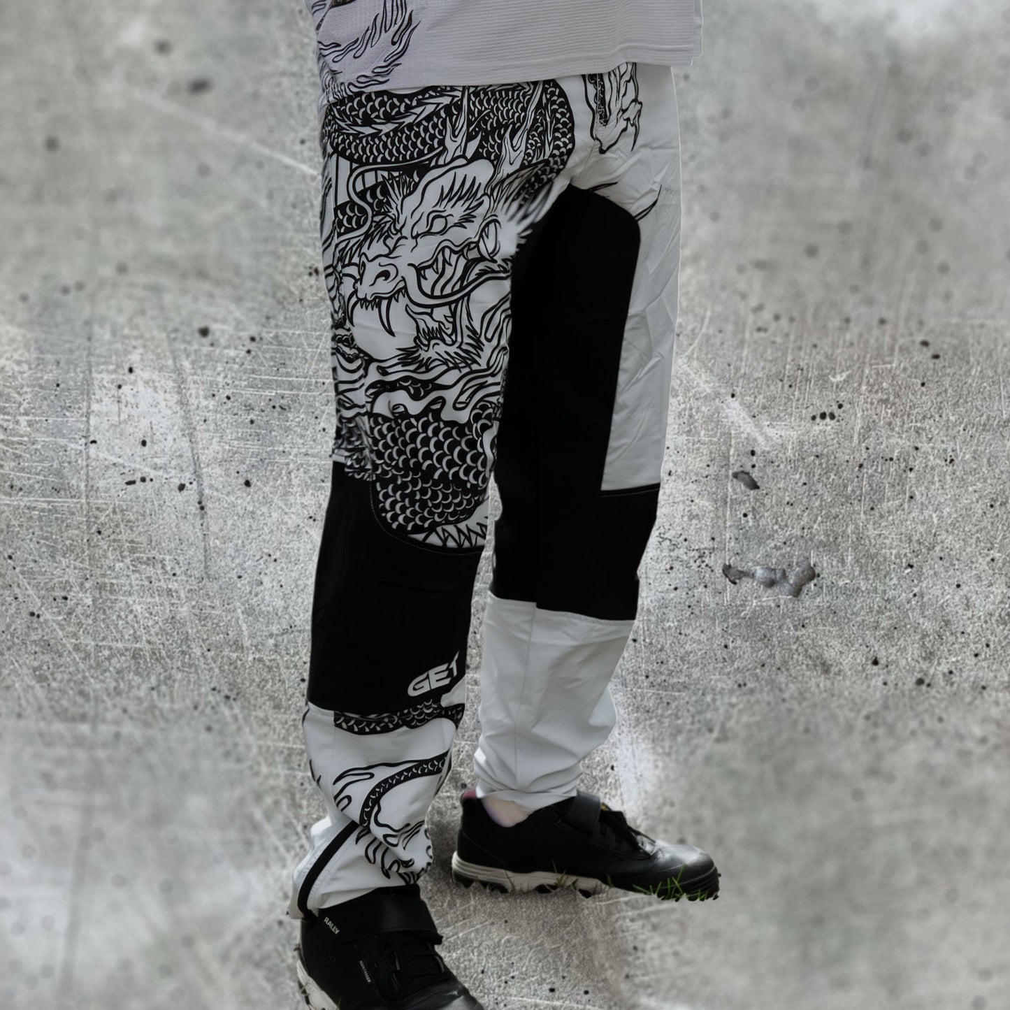 ONIT - BLACK DRAGON PANTS