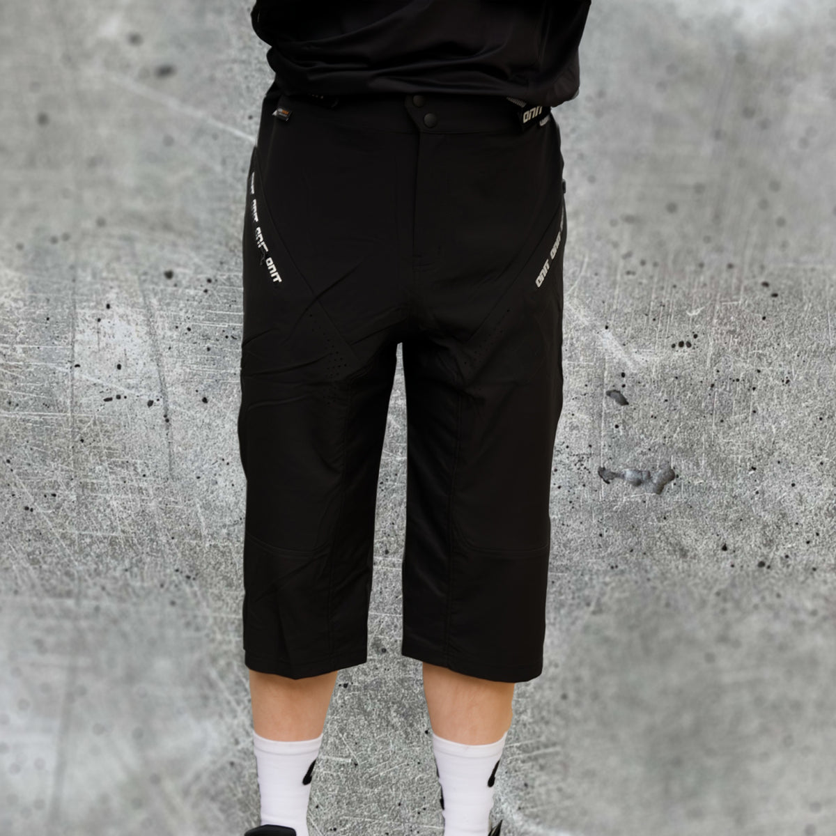 ONIT Black 3/4 length MTB shorts, front view
