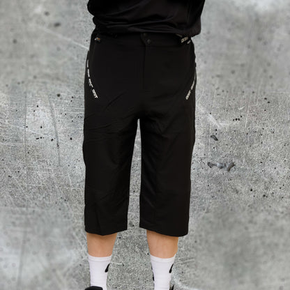 ONIT Black 3/4 length MTB shorts, front view